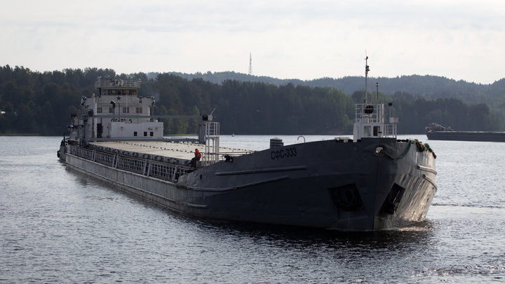 Севший на мель под Новороссийском сухогруз Rio уберут в 2025 году