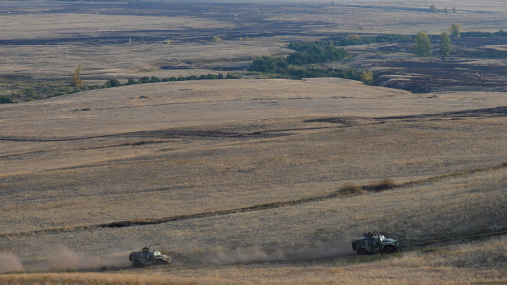 От блогера Подоляки потребовали объяснений за слова о русских командирах