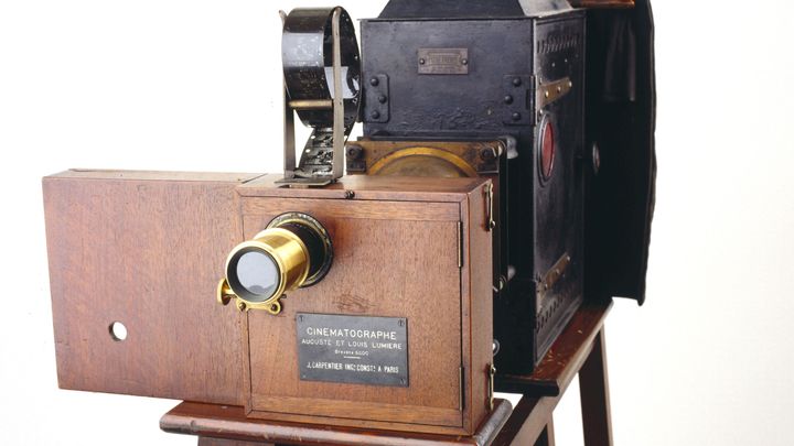 День рождения кино - законный повод начать праздники чуть раньше