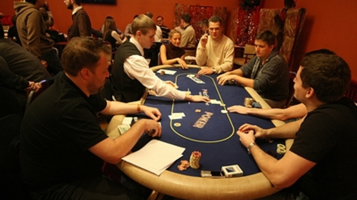 Шестеро читинцев - любителей покера и больших денег предстанут перед судом