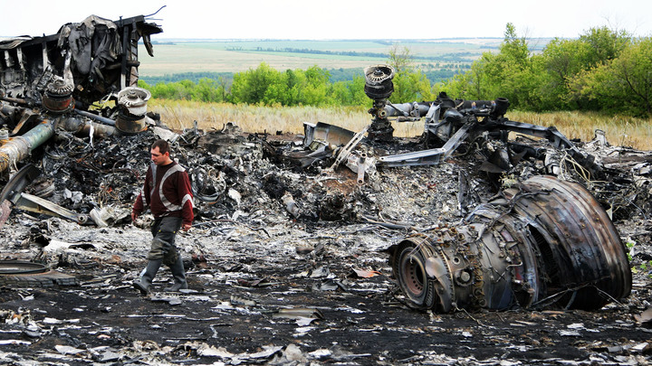 Навальный и сбитый MH17 оказались связаны: След ведёт на Запад