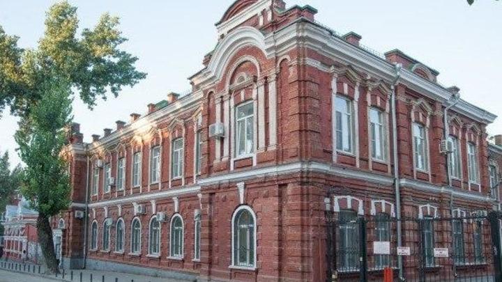 В ожидании: Одного из пациентов клиники медуниверситета в Ростове-на-Дону проверяют на COVID-19
