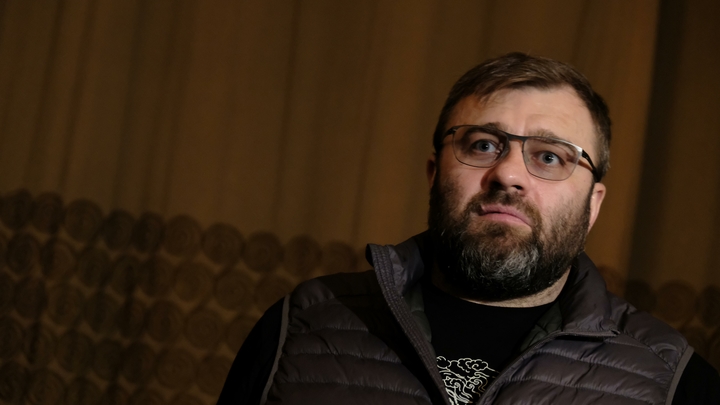 Михаил Пореченков прочёл легендарное стихотворение: Мам, я в плену...