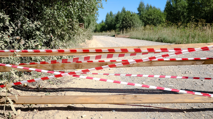 Страшный пожар: в Крыму перекрыли дорогу на Евпаторию
