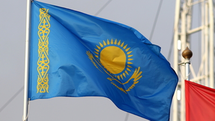 Казахстан одумался. Астана сделала выбор между Парижем и Россией