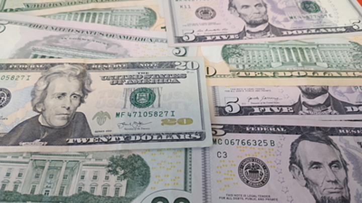 Это было последним гвоздём в крышку гроба США: Минск о падении курса доллара