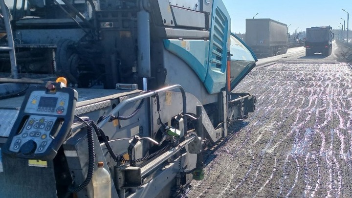 Дорожники начали латать ямы на трассе М-7 в Нижегородской области