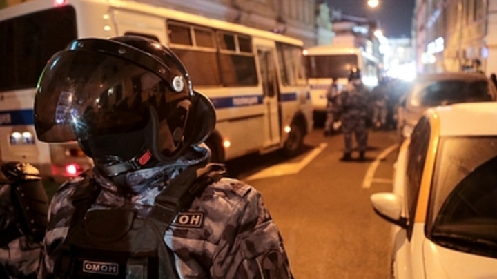 Убил женщину и двух детей? Источник рассказал о напавшем на отдел полиции в Лисках