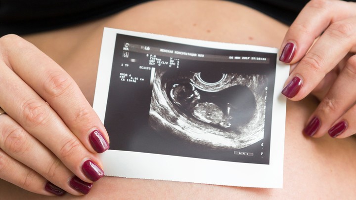 В Самаре 15-летняя цыганка забеременела от своего 20-летнего мужа