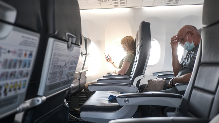 В аэропорту Нижнего Новгорода 1,5 тысячи человек оказались в заложниках у непогоды