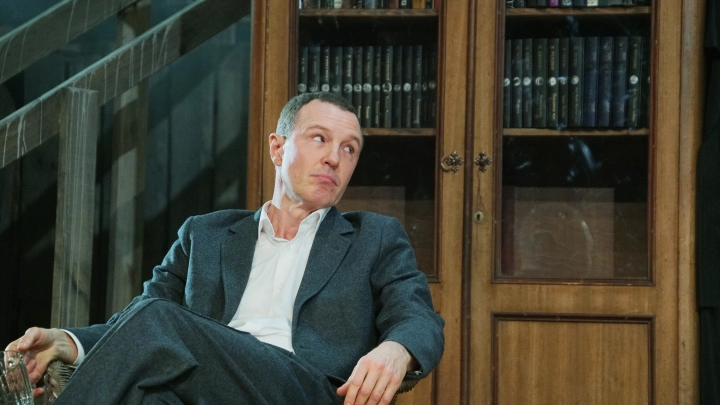 СМИ: Актёр Игорь Верник отменил спектакль из-за полученных в ДТП травм