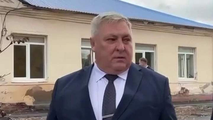 Уволенный самарским губернатором глава Кинельского района попал в больницу