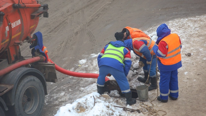 Врач Столярова: Отказ канализации грозит тифом, холерой и не только