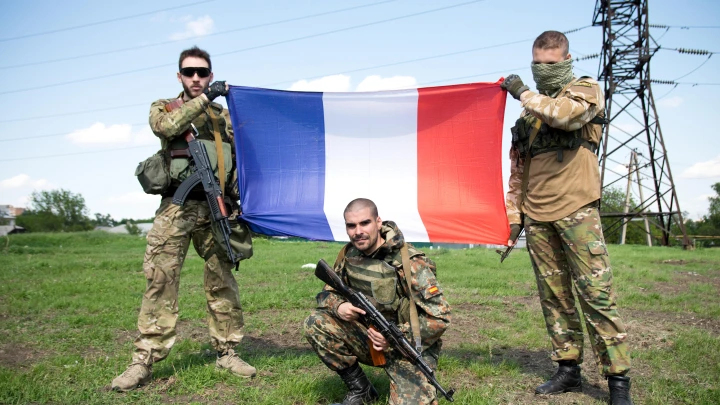 Франция вступила в конфликт между Украиной и Россией: Без сарказма в этой новости не обошлось