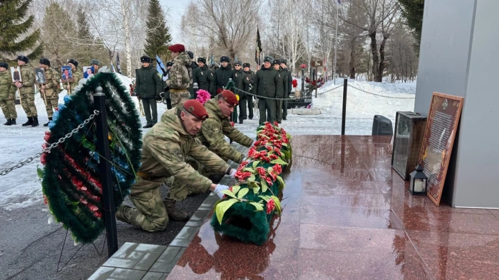В Новосибирске почтили память погибших бойцов отряда специального назначения Ермак
