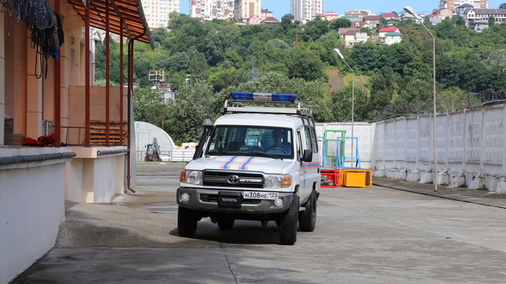 На Кубани спасатели выдвинулись в район долины реки Цахвоа на помощь туристам, среди которых дети