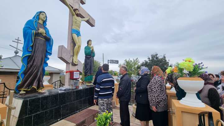 В Гагаузии православные верующие празднуют Воздвижение Креста Господня