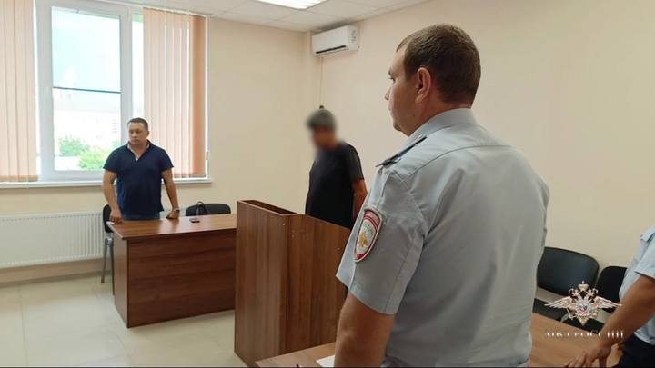 Мотоциклиста, сбившего ребёнка в Усть-Лабинске, арестовали на 14 суток