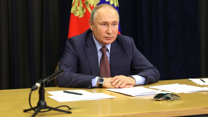 Смысла нет никакого: Путин объяснил, почему Россия не собирается бить по Украине ядерным оружием