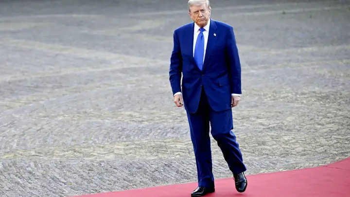 «Вышвырнуть как собаку»: Трамп потребовал увольнения журналистки CNN за репортаж о ядерной программе Ирана