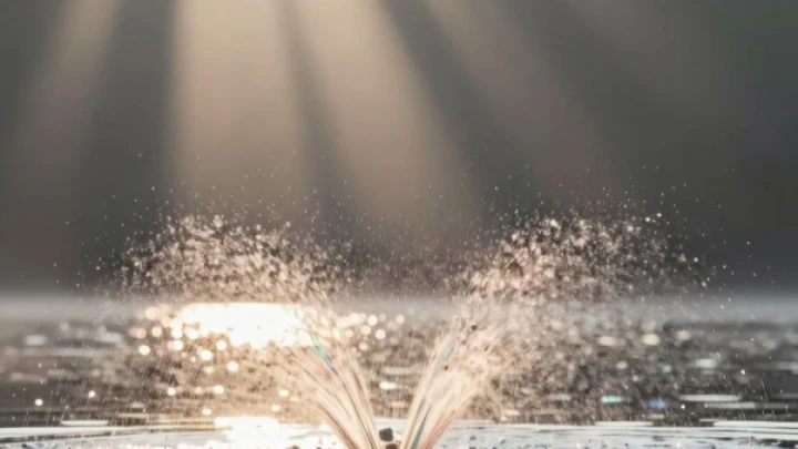 Прошло исследование: физики доказали существование двух фазовых состояний у жидкой воды