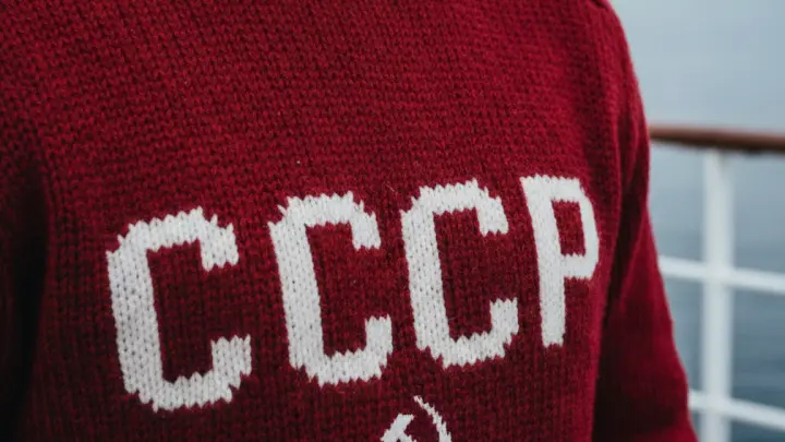 Министр обороны Германии Писториус испугался свитера Лаврова с надписью СССР