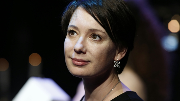 Чубайс и Хаматова попали в один список звёзд, желающих вернуться в Россию