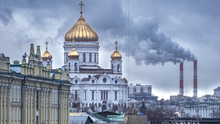 В алтарях и исповедальнях камер не будет: В Русской Церкви прокомментировали установку видеонаблюдения в храмах