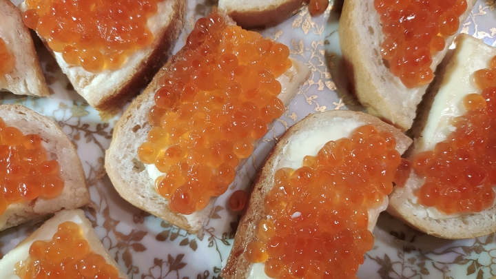 Людей снова обманули: Цены на икру в России побили исторический рекорд