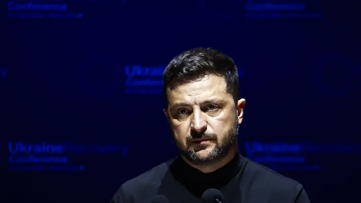 The Telegraph: Киев отказывается от предложений Трампа, но готов «уступить территорию, уже удерживаемую Россией»