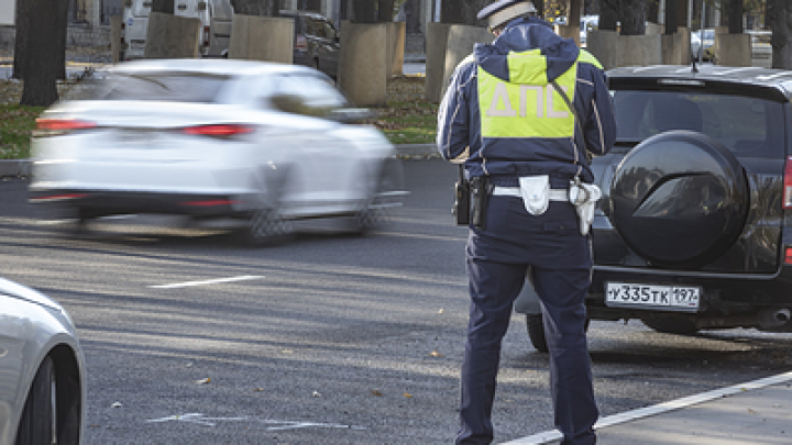 Трое полицейских погибли при нападении на пост ДПС в Махачкале, ранен ребенок