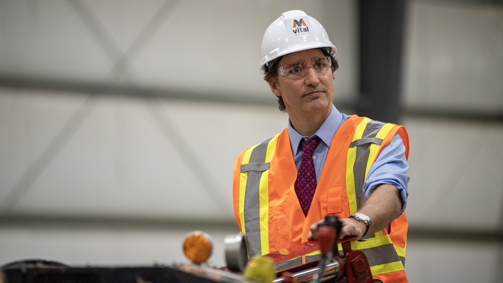 Сражение США и Канады с НЛО высмеял Трамп-младший