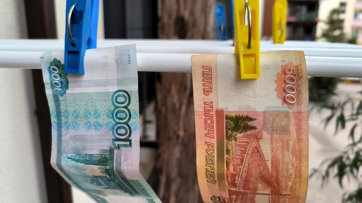 Жительница Новосибирска набрала кредиты на несколько миллионов из-за мошенников