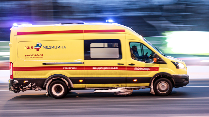 Таран и взрыв в машине в центре Курска: автобус слетел с тормозов. Есть пострадавшие