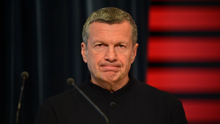 Владимира Соловьёва топят свои? СССР кормили Вайкуле с Пугачёвой. Россию - братья Якеменко. Скандал за скандалом