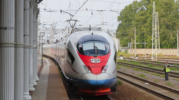 Поспать с ветерком: в «Сапсанах» появятся купе с диваном-трансформером