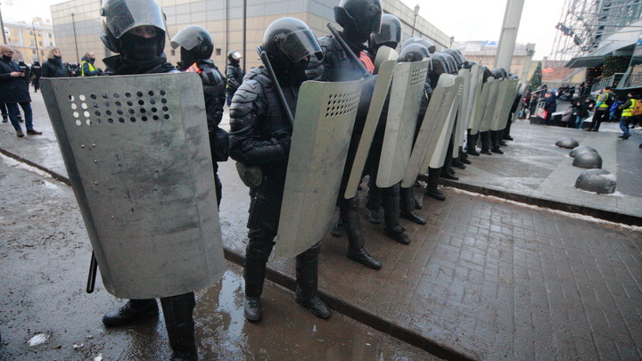 В Петербурге суды арестовали более 40 человек после протестного шествия