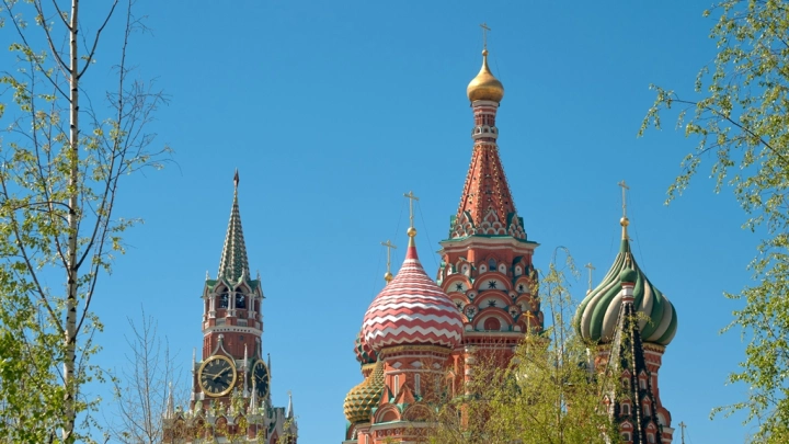 Крестопад в самом сердце страны: Кабанов рассказал, кто стоит за позорным макетом храма Василия Блаженного