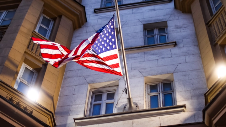 Работала в России и Белоруссии: В Киев прибыла новая поверенная США Джули Дэвис