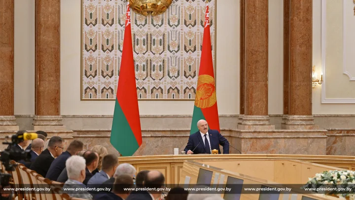 Лукашенко подтвердил, что оппозиционер Статкевич не захотел выезжать из Белоруссии
