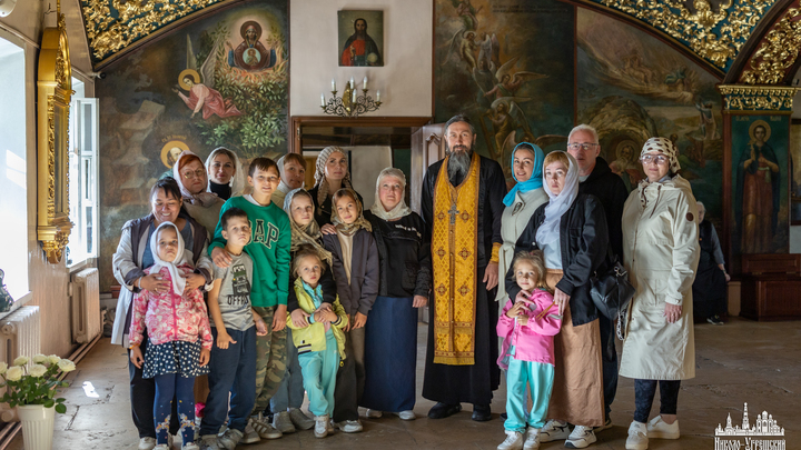 Вы - земные лекари душ: В Николо-Угрешском монастыре завершилась реабилитационная программа Михаила Хасьминского