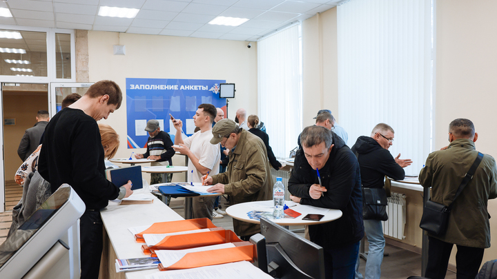 Поступающие на контрактную службу москвичи оценили работу единого центра отбора