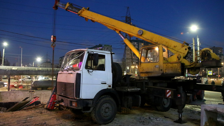 В Екатеринбурге 300 жителей Эльмаша получили иск от застройщика