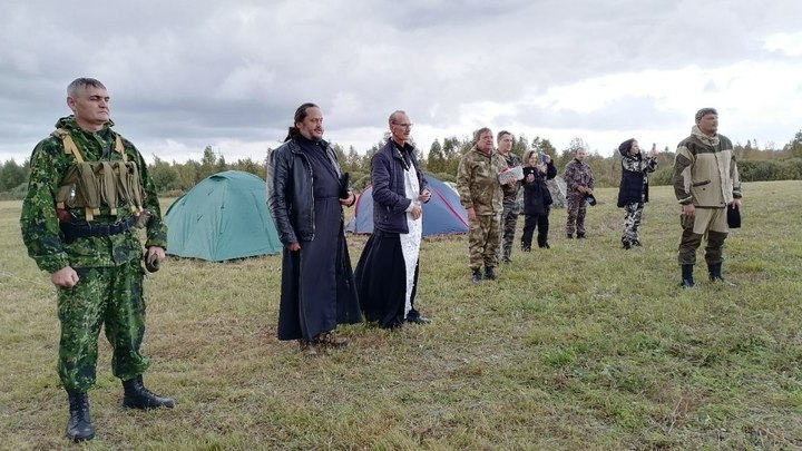 Казаки провели военные сборы на хуторе Покровском при поддержке Двуглавого орла