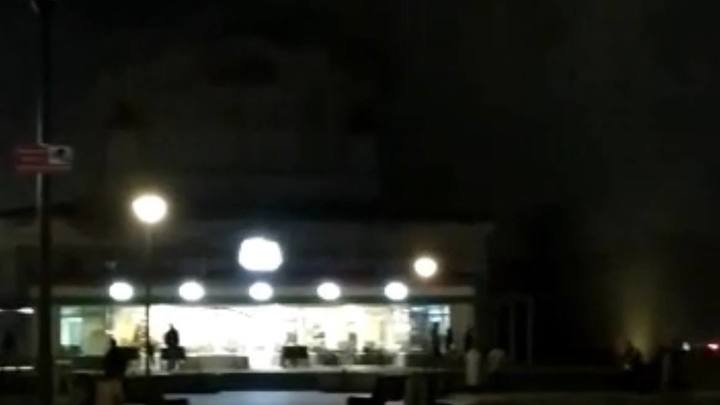 Эвакуировали 20 человек: в Тихорецке сгорел Дворец Культуры