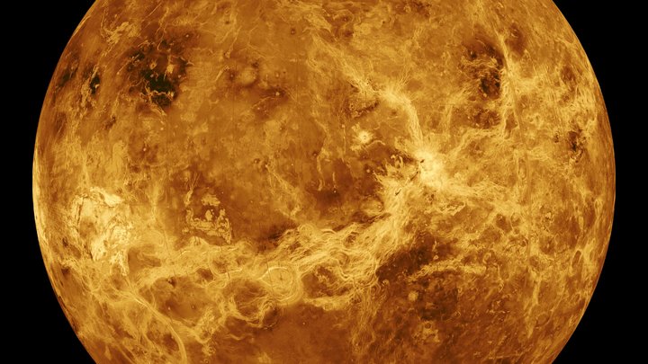 Гигантская стоячая волна на Венере порождается силой Кориолиса – ученые