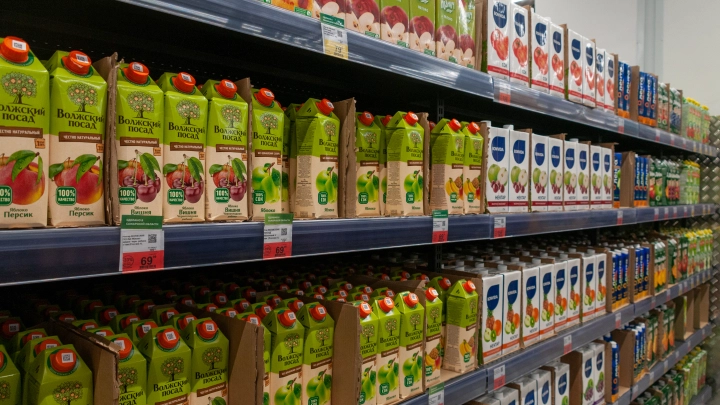 Врач назвала скрытую опасность популярного сока