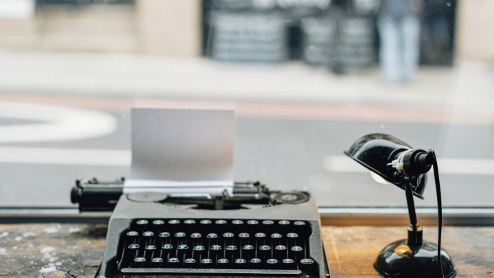 Журналистка убила себя в прямом эфире. Только после этого все вспомнили о знаках