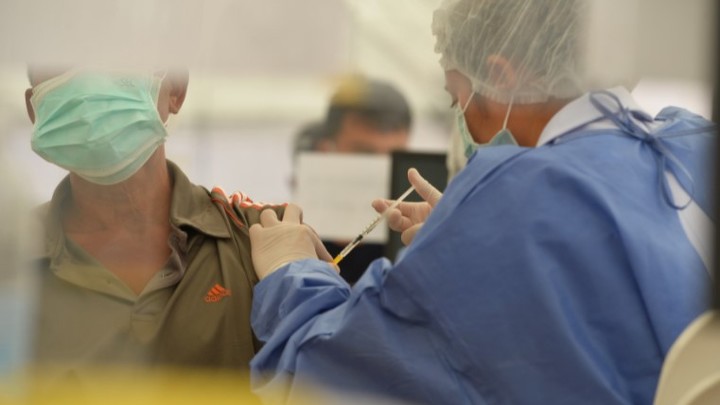 Россию накрывает штамм-невидимка. Учёный рассказал, где уже есть новая мутация омикрона