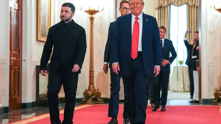 Подарка Трампа пришлось ждать до поздней ночи. Решение огорошило. Теперь на фронте всё перевернётся
